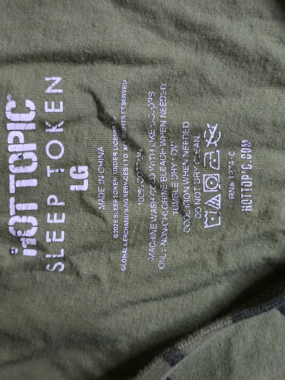 His Her Tanks - Sleep Token + Skeleton Hand Rock - Picture 2 of 4
